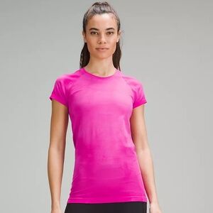 Swiftly Tech Short-Sleeve Shirt 2.0 Colour Marble Dye Sonic Pink